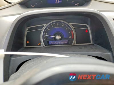 Zdjęcie 9 z 12 samochodu: 2006 HONDA CIVIC LX VIN:1HGFA15426L807685 - miniatura
