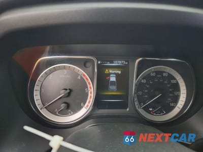 Zdjęcie 9 z 12 samochodu: 2018 NISSAN TITAN XD SL VIN:1N6BA1F48JN520146 - miniatura