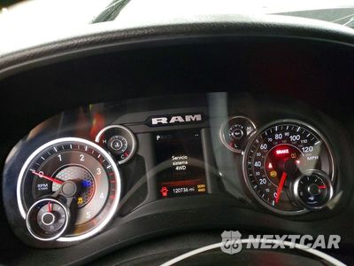 Zdjęcie 9 z 13 samochodu: 2019 RAM 2500 TRADESMAN VIN:3C6UR5CL6KG721391 - miniatura