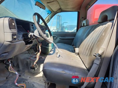 Zdjęcie 7 z 12 samochodu: 2001 CHEV GMT-400 C3500-HD VIN:3GBKC34F71M101734 - miniatura