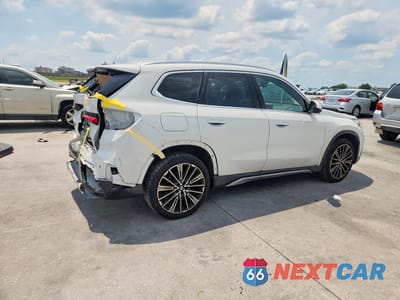 Trzecie zdjęcie samochodu z tyłu: 2025 BMW X1 XDRIVE28I VIN:WBX73EF07S5349112 - miniatura