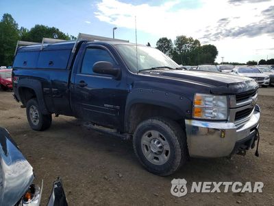 Czwarte zdjęcie samochodu z boku: 2010 CHEVROLET SILVERADO K2500 HEAVY DUTY LT VIN:1GC3KXBGXAF116752 - miniatura