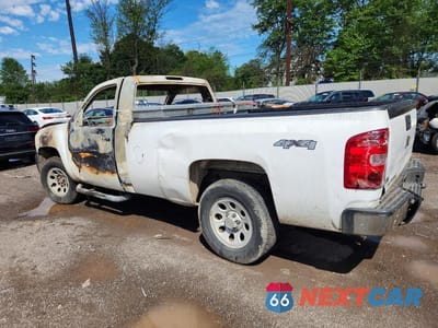 Drugie zdjęcie samochodu z przodu: 2011 CHEVROLET SILVERADO K1500 VIN:1GCNKPEX5BZ461188 - miniatura