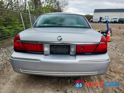 Zdjęcie 6 z 12 samochodu: 2001 MERCURY GRAND MARQUIS GS VIN:2MEFM74W01X642144 - miniatura