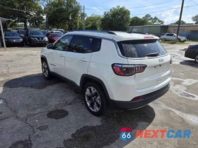 Trzecie zdjęcie samochodu z tyłu: 2021 JEEP COMPASS LIMITED VIN:3C4NJCCB1MT511484 - miniatura
