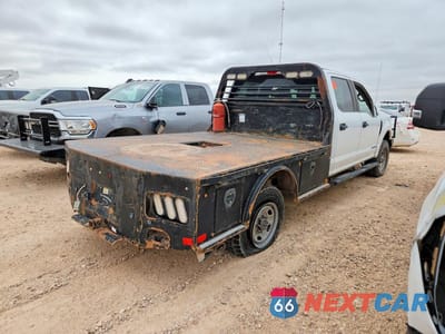 Trzecie zdjęcie samochodu z tyłu: 2017 FORD F250 SUPER DUTY VIN:1FT7W2BT9HEE85687 - miniatura