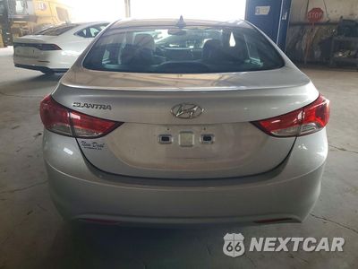 Zdjęcie 6 z 13 samochodu: 2013 HYUNDAI ELANTRA GLS VIN:KMHDH4AE1DU499347 - miniatura