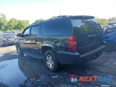 Drugie zdjęcie samochodu z przodu: 2007 CHEVROLET SUBURBAN K1500 VIN:3GNFK16307G109275 - miniatura