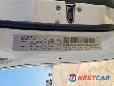 Zdjęcie 13 z 13 samochodu: 2018 JEEP CHEROKEE LATITUDE PLUS VIN:1C4PJLLB0JD511633 - miniatura