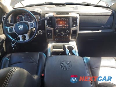 Zdjęcie 8 z 12 samochodu: 2016 RAM 3500 LARAMIE VIN:3C63RRJLXGG365914 - miniatura