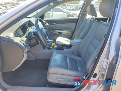 Zdjęcie 7 z 12 samochodu: 2010 HONDA ACCORD EXL VIN:1HGCP3F84AA020109 - miniatura