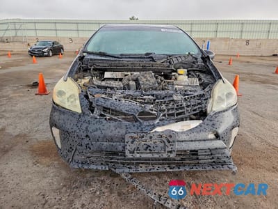 Piąte zdjęcie samochodu w środku: 2015 TOYOTA PRIUS THREE VIN:JTDKN3DU5F0457792 - miniatura