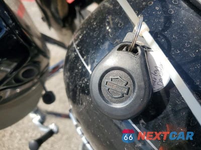 Zdjęcie 8 z 9 samochodu: 2015 HARLEY-DAVIDSON FLTRXS ROAD GLIDE SPECIAL VIN:1HD1KTM15FB634290 - miniatura