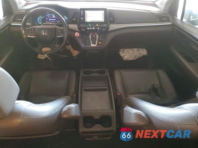 Zdjęcie 8 z 13 samochodu: 2018 HONDA ODYSSEY EXL VIN:5FNRL6H71JB050718 - miniatura