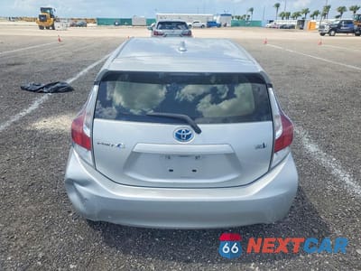 Zdjęcie 6 z 12 samochodu: 2015 TOYOTA PRIUS C VIN:JTDKDTB36F1100774 - miniatura