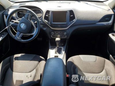 Zdjęcie 8 z 13 samochodu: 2016 JEEP CHEROKEE LATITUDE VIN:1C4PJLCSXGW363343 - miniatura