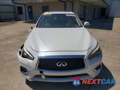 Piąte zdjęcie samochodu w środku: 2019 INFINITI Q50 3.0T LUXE VIN:JN1EV7AP9KM510213 - miniatura