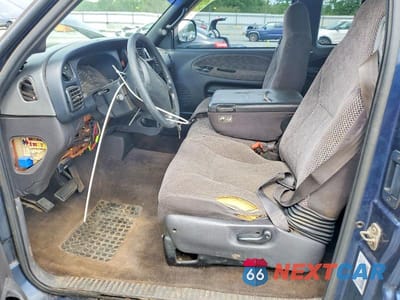 Zdjęcie 7 z 13 samochodu: 2000 DODGE RAM 1500 VIN:3B7HC13Y2YG102683 - miniatura