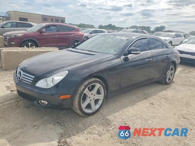 2007 MERCEDES-BENZ CLS 550 WDDDJ72X57A106939 - główne zdjęcie licytacji z USA - miniatura