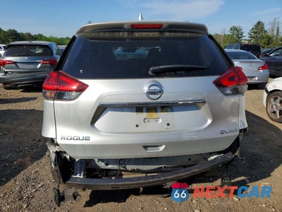 Zdjęcie 6 z 12 samochodu: 2019 NISSAN ROGUE SV VIN:JN8AT2MV8KW393764 - miniatura