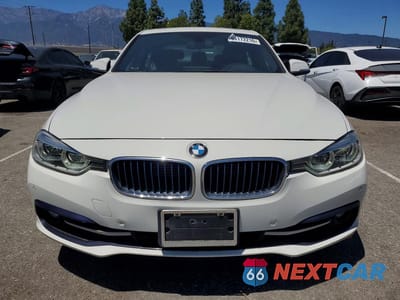 Piąte zdjęcie samochodu w środku: 2017 BMW 330E VIN:WBA8E1C59HK895308 - miniatura
