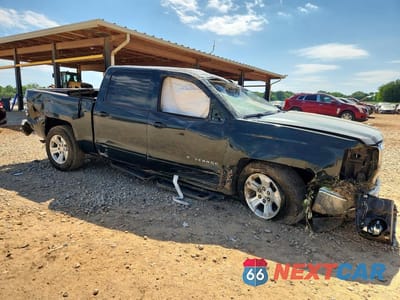 Czwarte zdjęcie samochodu z boku: 2015 CHEVROLET SILVERADO K1500 LT VIN:3GCUKREC5FG398782 - miniatura
