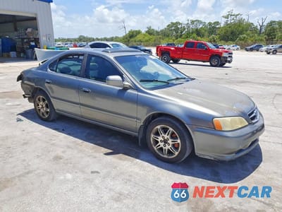 Czwarte zdjęcie samochodu z boku: 2000 ACURA 3.2TL VIN:19UUA5675YA064378 - miniatura
