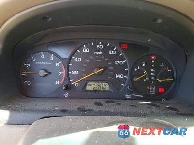 Zdjęcie 9 z 12 samochodu: 2002 HONDA ACCORD EX VIN:1HGCG16532A074562 - miniatura