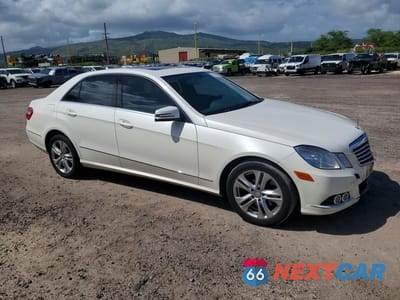 Czwarte zdjęcie samochodu z boku: 2011 MERCEDES-BENZ E 350 VIN:WDDHF5GB7BA379829 - miniatura