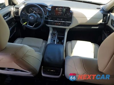 Zdjęcie 8 z 14 samochodu: 2023 NISSAN PATHFINDER SL VIN:5N1DR3CB3PC218265 - miniatura