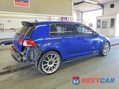 Trzecie zdjęcie samochodu z tyłu: 2019 VOLKSWAGEN GOLF R VIN:WVWWA7AU0KW141314 - miniatura