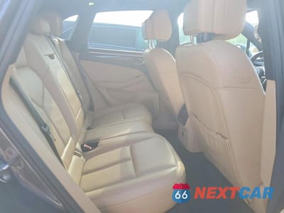 Zdjęcie 10 z 12 samochodu: 2018 PORSCHE MACAN VIN:WP1AA2A53JLB21806 - miniatura