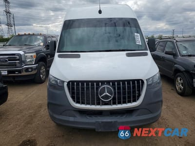 Piąte zdjęcie samochodu w środku: 2021 MERCEDES BENZ SPRINTER 2500 VIN:W1Y4DDHY8MT046571 - miniatura