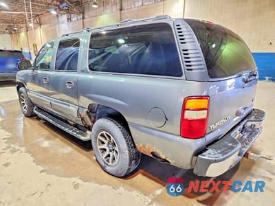 Drugie zdjęcie samochodu z przodu: 2002 GMC YUKON XL K1500 VIN:3GKFK16Z32G320612 - miniatura