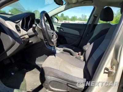 Zdjęcie 7 z 12 samochodu: 2014 CHEVROLET CRUZE LS VIN:1G1PA5SH2E7461509 - miniatura