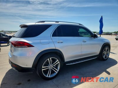 Trzecie zdjęcie samochodu z tyłu: 2020 MERCEDES-BENZ GLE 350 VIN:4JGFB4JE8LA147568 - miniatura