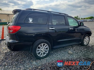 Trzecie zdjęcie samochodu z tyłu: 2013 TOYOTA SEQUOIA PLATINUM VIN:5TDDW5G18DS086804 - miniatura