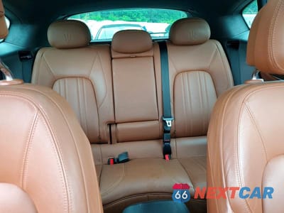 Zdjęcie 10 z 13 samochodu: 2019 MASERATI LEVANTE VIN:ZN661XUA1KX309486 - miniatura