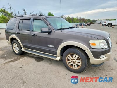 Czwarte zdjęcie samochodu z boku: 2007 FORD EXLPLORER VIN:1FMEU74E37UB87161 - miniatura
