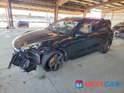 2017 PORSCHE CAYENNE TURBO WP1AC2A26HLA97026 - główne zdjęcie licytacji z USA - miniatura