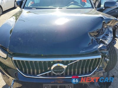 Zdjęcie 12 z 13 samochodu: 2024 VOLVO XC40 PLUS VIN:YV4L12UE3R2203829 - miniatura