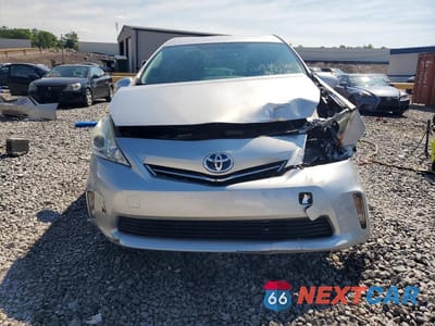 Piąte zdjęcie samochodu w środku: 2014 TOYOTA PRIUS V THREE VIN:JTDZN3EU3EJ006446 - miniatura