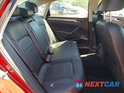 Zdjęcie 10 z 12 samochodu: 2018 VOLKSWAGEN PASSAT SE VIN:1VWBA7A36JC032603 - miniatura
