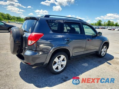 Trzecie zdjęcie samochodu z tyłu: 2007 TOYOTA RAV4 SPORT VIN:JTMBK32V076027106 - miniatura