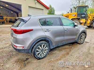 Trzecie zdjęcie samochodu z tyłu: 2017 KIA SPORTAGE EX VIN:KNDPNCAC3H7236414 - miniatura