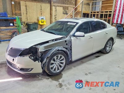 2014 LINCOLN MKS 1LNHL9EK9EG607162 - główne zdjęcie licytacji z USA - miniatura
