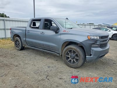 Czwarte zdjęcie samochodu z boku: 2019 CHEVROLET SILVERADO K1500 RST VIN:1GCUYEED9KZ391442 - miniatura