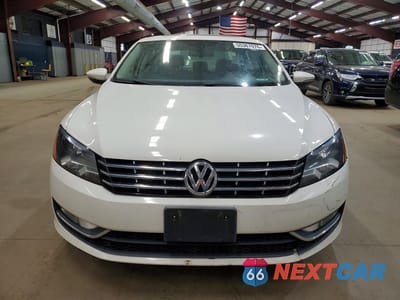 Piąte zdjęcie samochodu w środku: 2012 VOLKSWAGEN PASSAT SEL VIN:1VWCM7A35CC083850 - miniatura