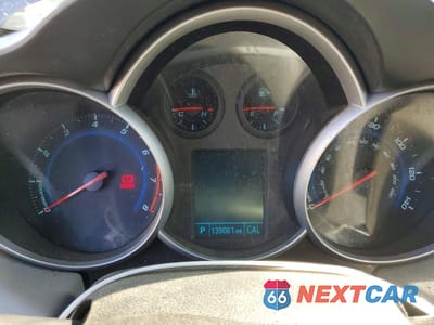 Zdjęcie 9 z 12 samochodu: 2012 CHEVROLET CRUZE LS VIN:1G1PC5SH4C7240632 - miniatura
