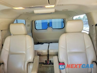 Zdjęcie 10 z 13 samochodu: 2011 CHEVROLET SUBURBAN C1500 LTZ VIN:1GNSCKE06BR357046 - miniatura